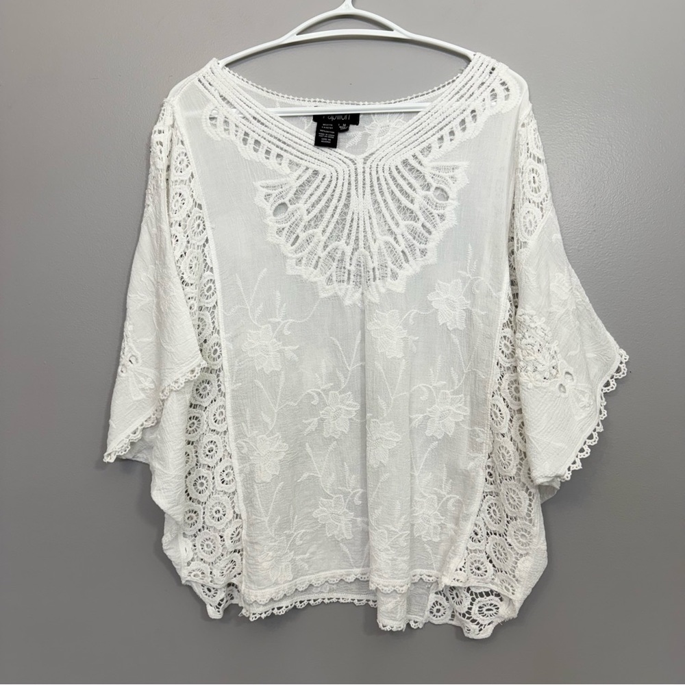 PAPILLON White Embroidered Batwing Sleeve Blouse w Crochet Detailing sz M - Picture 4 of 10